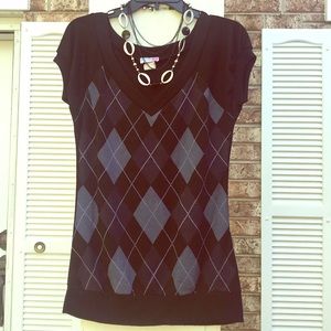 Argyle v-neck